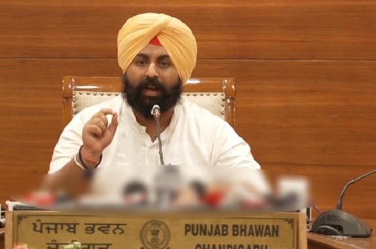 ਸਿੱਖਿਆ ਮੰਤਰੀ ਨੇ ਕੀਤੀ ਸਖ਼ਤ ਕਾਰਵਾਈ, ਬਾਘਾਪੁਰਾਣਾ ਦਾ ਸਿੱਖਿਆ ਅਧਿਕਾਰੀ ਮੁਅੱਤਲ…